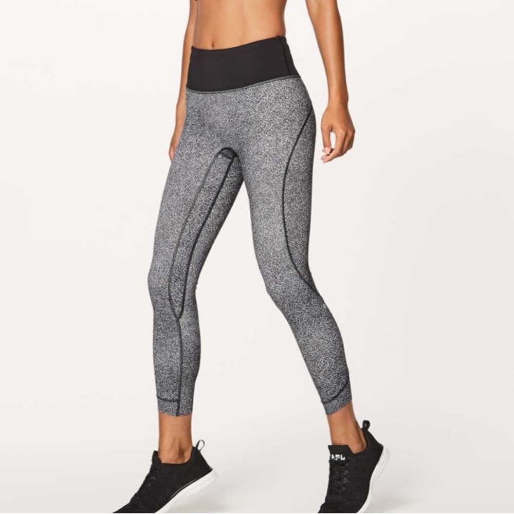 Lululemon Run The Day 7/8 Tight 25"